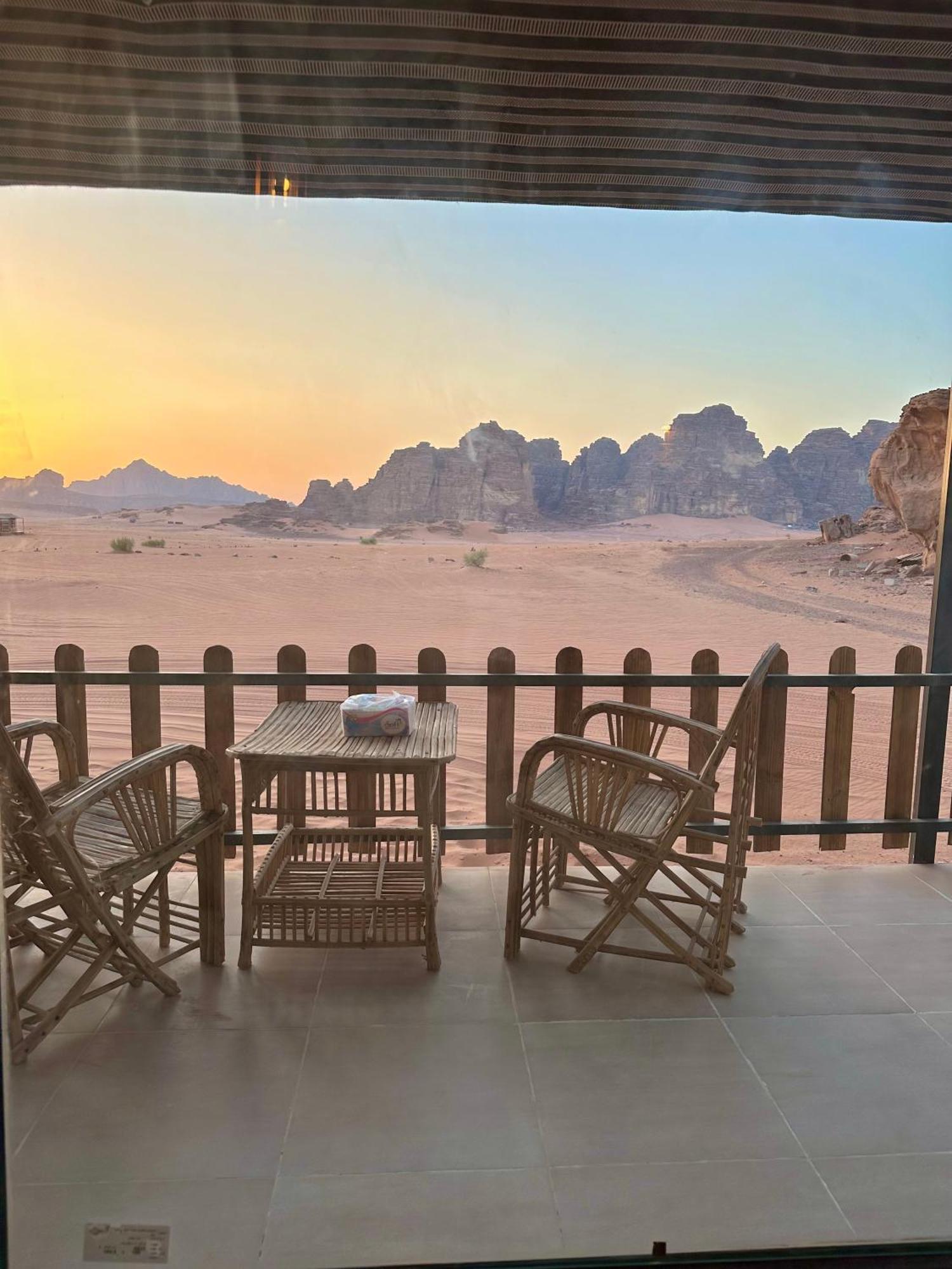 Wadi Rum Magic Camp Buitenkant foto